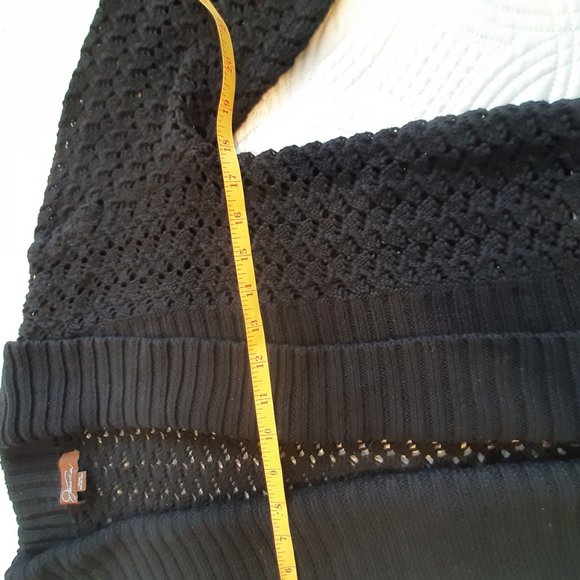 Jessica  sweater/shrug/bolero jacket. Black.  Short sleeve.size M. - Picture 10 of 16